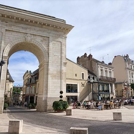 Nevers A La Porte De Paris Экстерьер фото